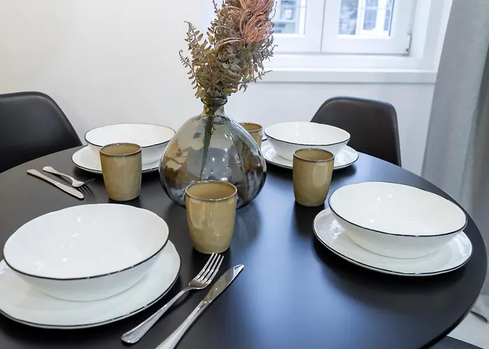 Stylish With An Arty Touch Fast Wifi Apartman Trieszt