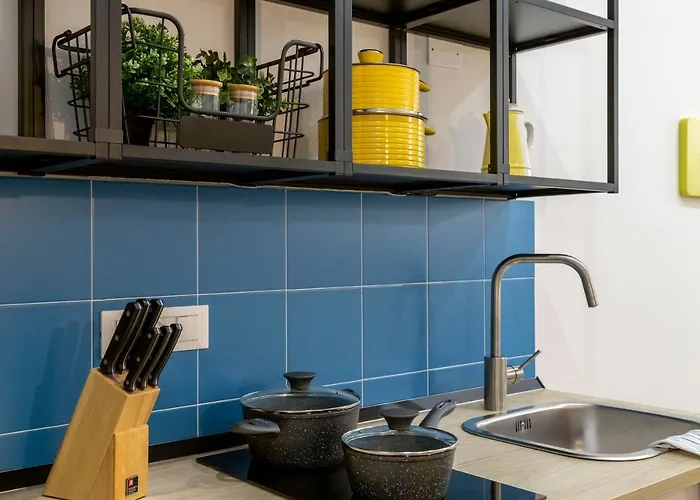 Stylish With An Arty Touch Fast Wifi